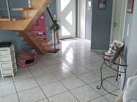   maison Maison - 7 pi�ce(s) - 205 m�