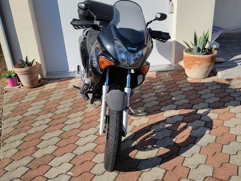 Moto HONDA 2001 occasion Ch&acirc;tellerault 86100