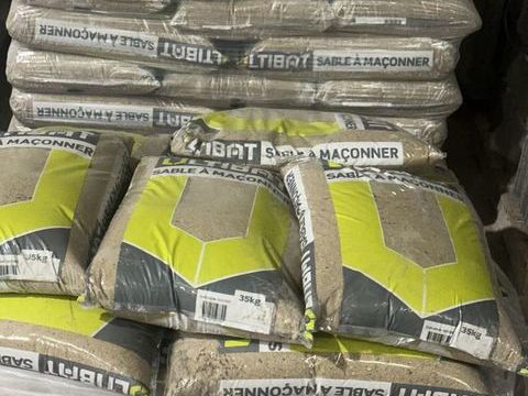 des sac de ciment et sable 5 59000 Lille