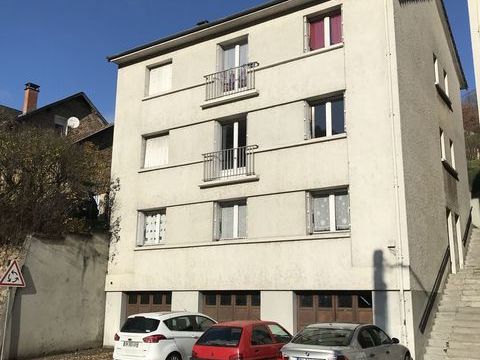  grand T3 (86 m2) avec garage cave jardion 2�me �tage Appartement - 4 pi�ce(s) - 86 m�