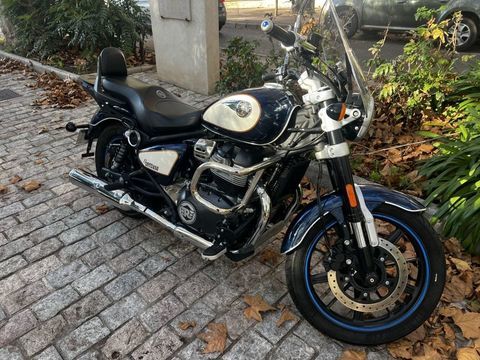 Moto ROYAL ENFIELD 2023 occasion Toulon 83200