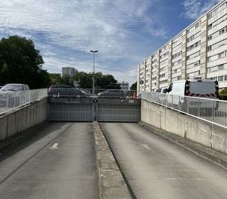  Parking / Garage � vendre 12 m�