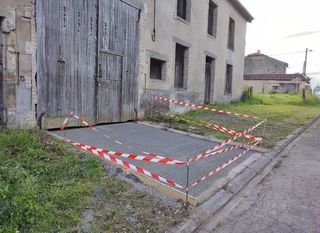  Remise / Grange � vendre 2 pi�ces 250 m�