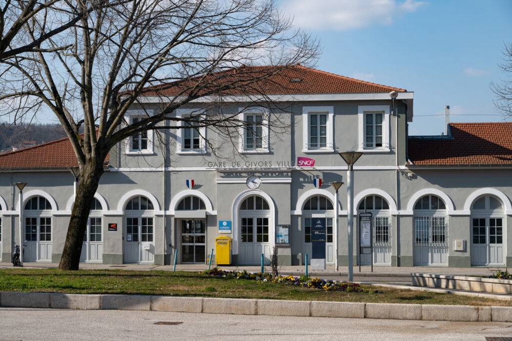   Givors (69700)
