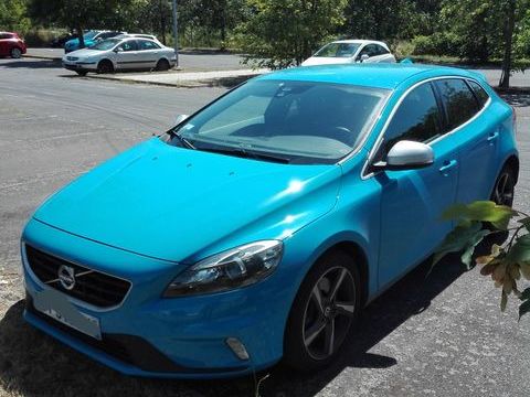 Volvo V40 D4 190 R-Design Geartronic A 2015 occasion Dompierre-sous-Sanvignes 71420