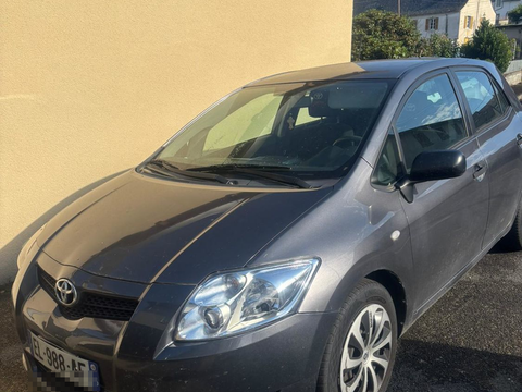 Toyota Auris 90 D-4D Lin&eacute;a Luna 2008 occasion Condat 15190