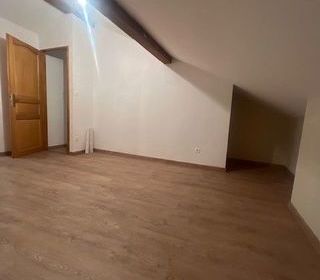  Appartement � louer 5 pi�ces 80 m�