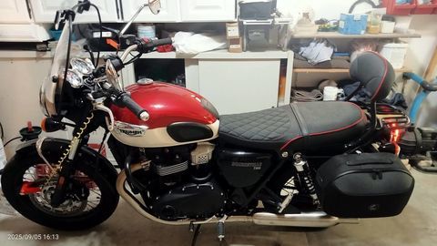 Moto TRIUMPH 2023 occasion Lan&ccedil;on-Provence 13680