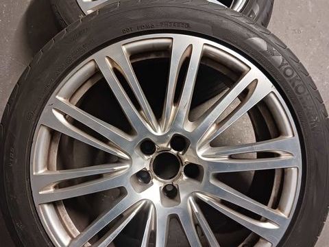 Pi&egrave;ces et &eacute;quipements Voiture Pneu voiture - roue  occasion Scionzier 74950