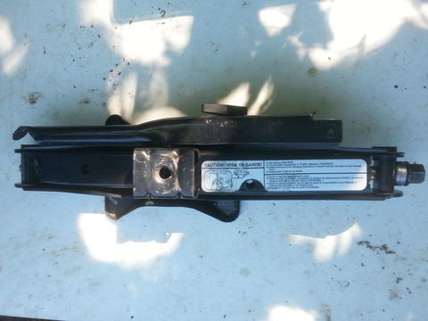 Pi&egrave;ces et &eacute;quipements Voiture Pi&egrave;ces et &eacute;quipements Voiture  occasion Montceaux-l&egrave;s-Provins 77151