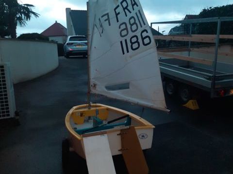 Voiliers D&eacute;riveur 2000 occasion H&eacute;b&eacute;court 80680