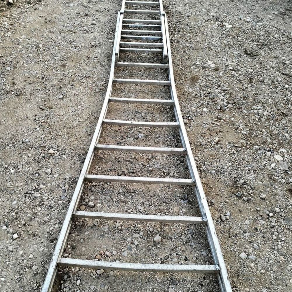 Echelle transformable 2 plans 11 echelons Bricolage