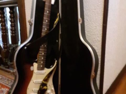 GUITARE ELECTRIQUE PRO FENDER 1200 Saint-Nicolas-de-Port (54)
