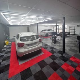 LM EXCLUSIVE CARS, concessionnaire 16