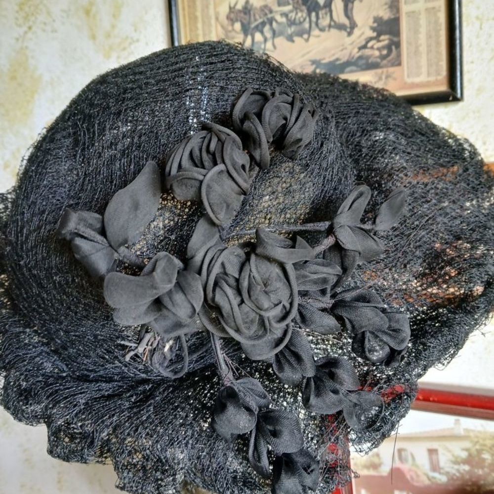 chapeaux Meubles
