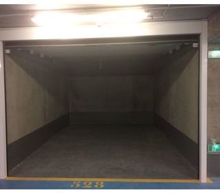  Parking / Garage � louer 17 m�