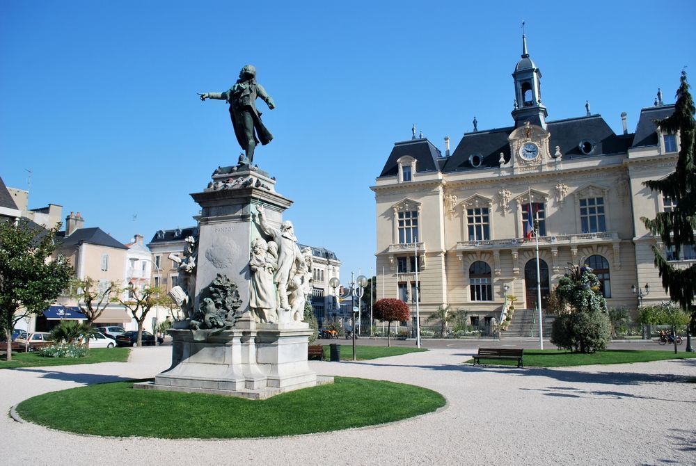   Tarbes (65000)