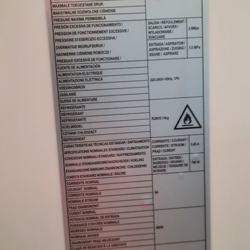 CLIMATISEUR MOBILE Electroménager