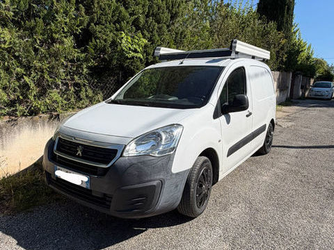 Peugeot Partner PARTNER FOURGON STANDARD 1.6 BLUEHDI 100 BVM5 PREMIUM 2017 occasion Aix-en-Provence 13100