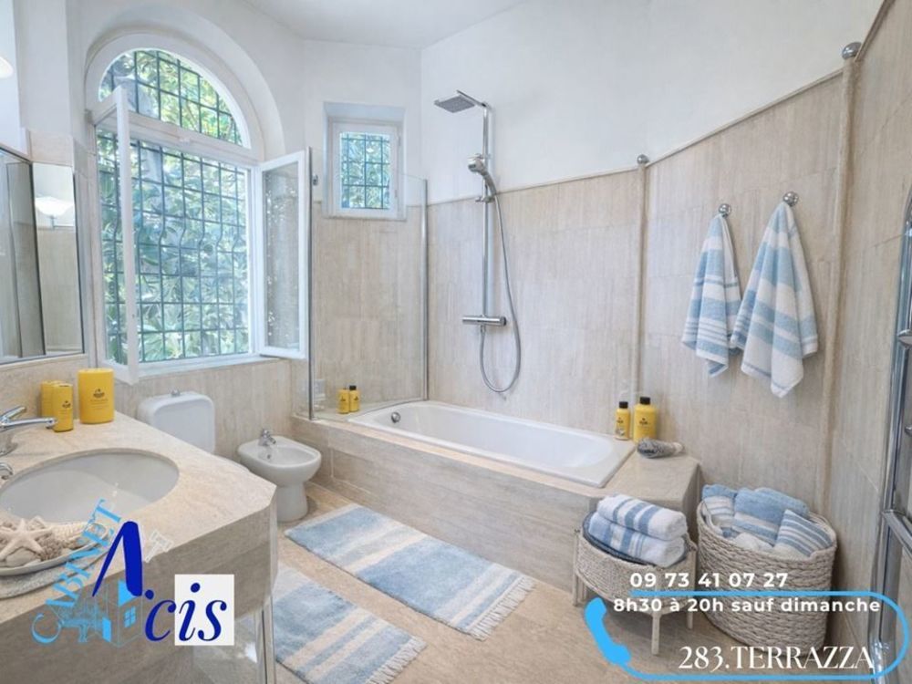 � vendre  Appartement Roquebrune-Cap-Martin (06190)