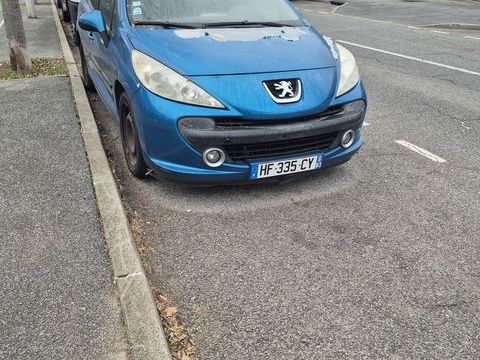 Pi&egrave;ces et &eacute;quipements Voiture Pi&egrave;ces et &eacute;quipements Voiture  occasion Draguignan 83300