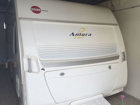 B&Uuml;RSTNER Caravane 2004 occasion Leg&eacute; 44650