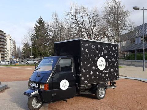 Triporteur Piaggio APE 250cc Foodtruck 20990 42290 Sorbiers