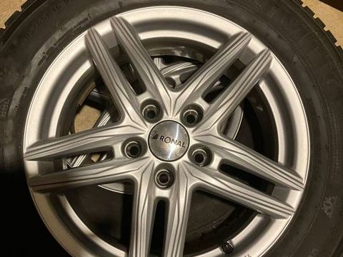 Pi&egrave;ces et &eacute;quipements Voiture Pi&egrave;ces et &eacute;quipements Voiture  occasion Geneuille 25870