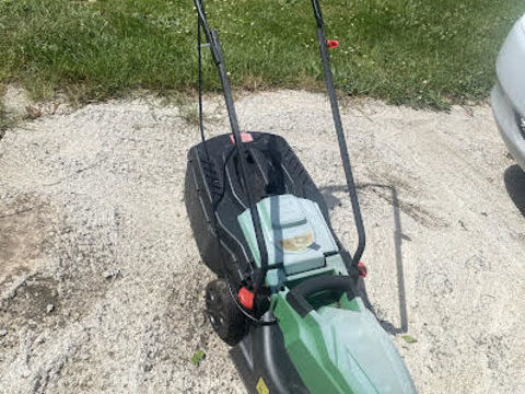 vend petite tondeuse électrique pousser 20 La Londe (76)