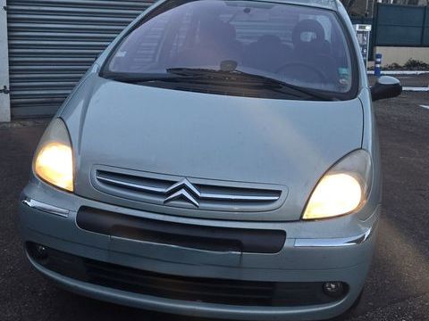 Citro&euml;n Picasso Xsara 1.6 HDi 110 Pack 2004 occasion &Eacute;cully 69130