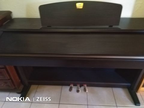Piano Claviers Yamaha clavinova excellent tat  990 Lavrune (34)