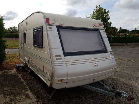 GRUAU Caravane 1996 occasion Gamarde-les-Bains 40380