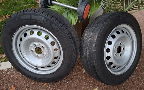 Pi&egrave;ces et &eacute;quipements Voiture Pi&egrave;ces et &eacute;quipements Voiture  occasion La Celle-sur-Loire 58440