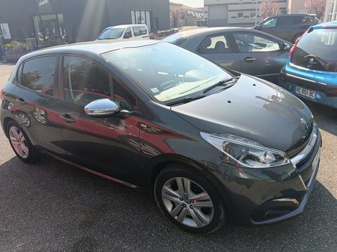 Peugeot 208 ESSENCE REVISE ENTRETIEN A JOUR 2017 occasion Moulins-l&egrave;s-Metz 57160