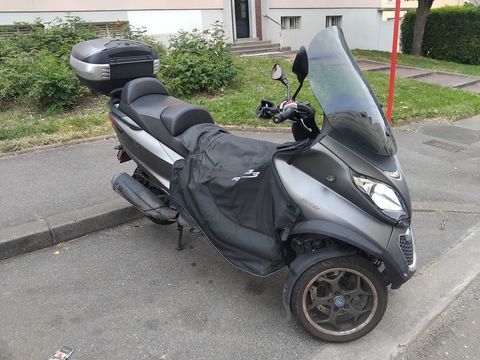 Scooter PIAGGIO 2017 occasion Ch&acirc;tenay-Malabry 92290