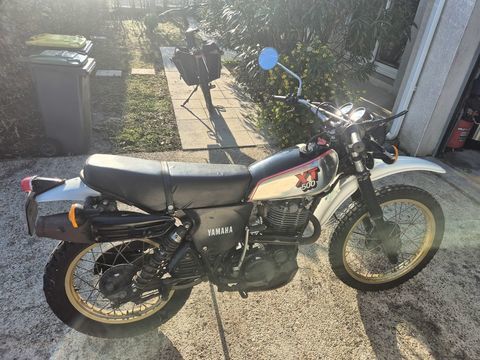 Moto YAMAHA 1985 occasion Royan 17200