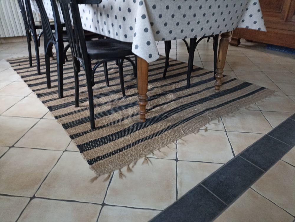 Tapis en jonc de mer 
Décoration