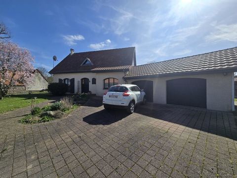   Maison F7 Maison - 7 pi�ce(s) - 145 m�