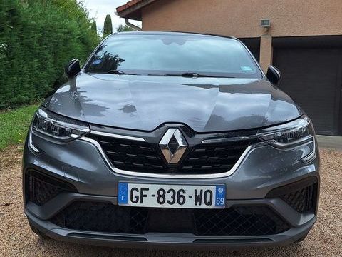 Renault Arkana 145 ch etech rs line 2022 occasion Chazay-d'Azergues 69380