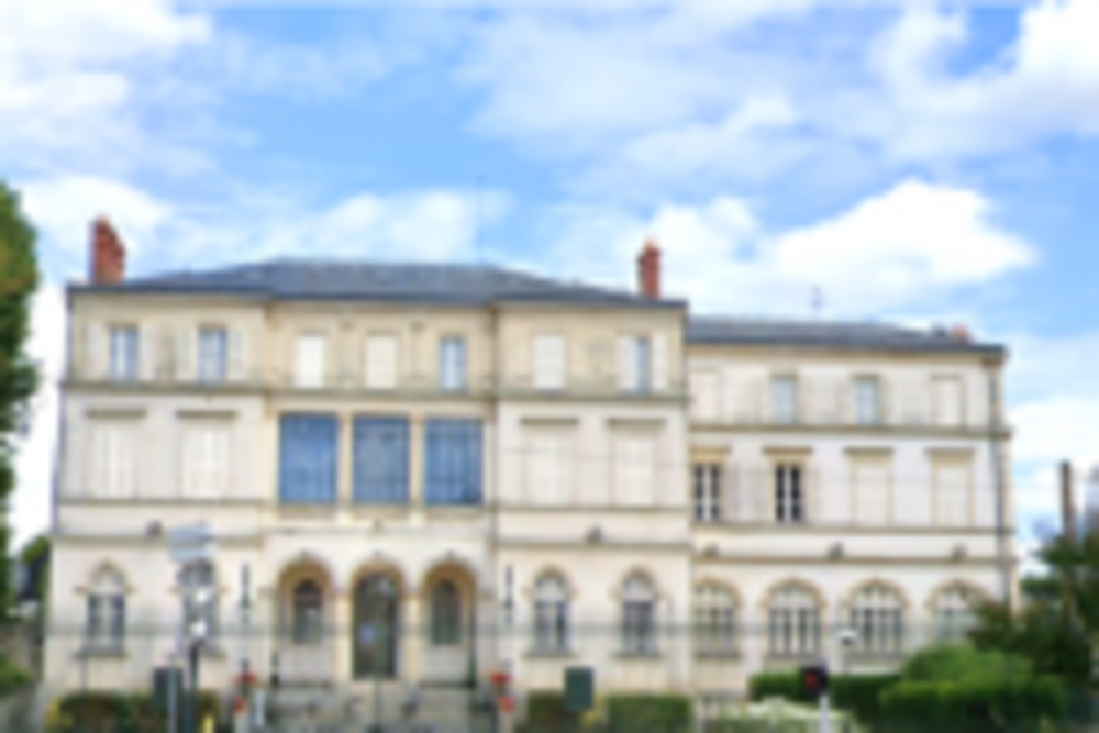   Laval (53000)