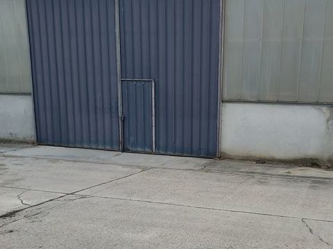   Local d'activit� 200m2 
Chaingy  Atelier - 1 pi�ce(s) - 200 m�