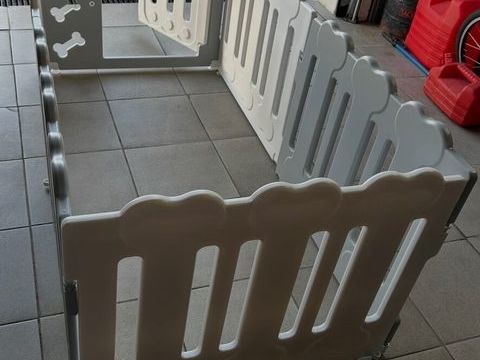 Parc chien PVC état neuf 155cmX 78 cmX60 cm Pagny-sur-Moselle (54)
