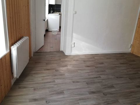   F3 de 51m2 au centre de POMMIERS 69480  Appartement - 3 pi�ce(s) - 51 m�