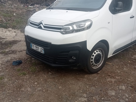 Citro&euml;n Jumpy JUMPY FGN M BLUEHDI 120 S&S BVM6 PACK DRIVER 2021 occasion Les Vastres 43430