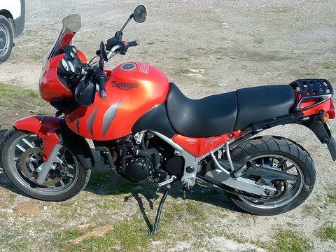 Moto TRIUMPH 2005 occasion &Eacute;pinac 71360