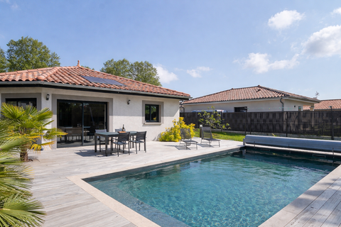   Maison de 116m2 avec piscine chauff�e
Maison - 4 pi�ce(s) - 116 m�