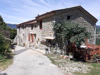  Ferme � vendre 12 pi�ces 260 m�