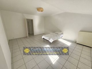  Appartement � louer 3 pi�ces 79 m�