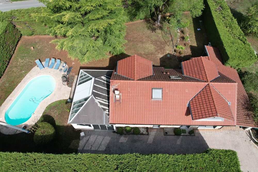 � vendre  Maison Cessy (01170)