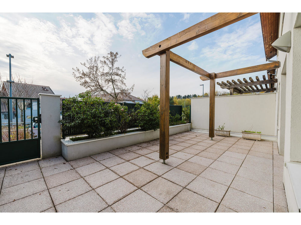 � vendre  Maison Chevry (01170)